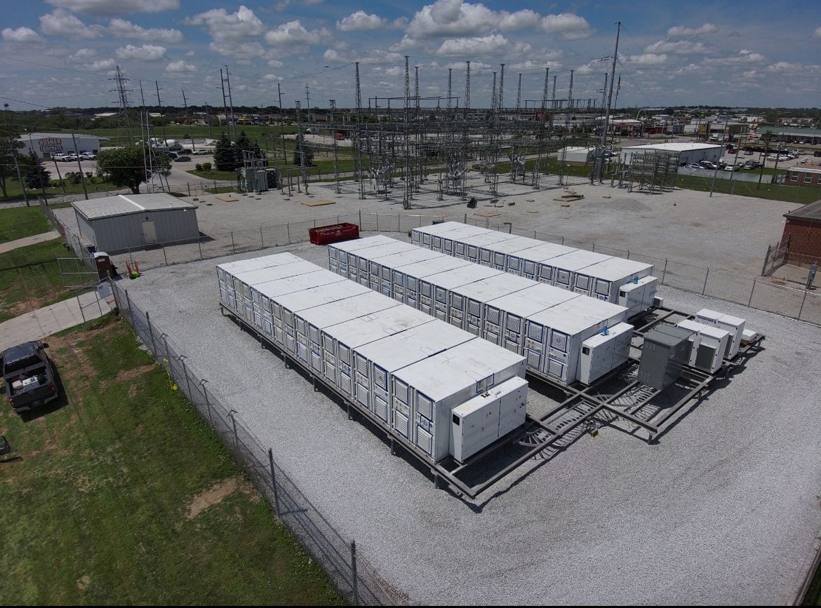 Accelerating BESS Deployment with Modular Power and Control Cabinets